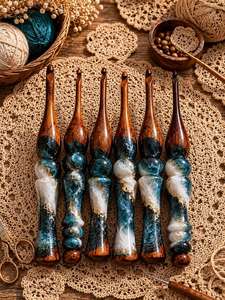Crochets en bois de résine époxy avec poignée conçue pour un glissement facile du fil et une finition lisse pour le crochet manuel - Product Image 5