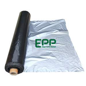 Rollos de película de mantillo de PE negro plateado a precio de fábrica para plantar verduras | Película de mantillo de plástico negro para el calor del suelo y el control de malezas - Product Image 1
