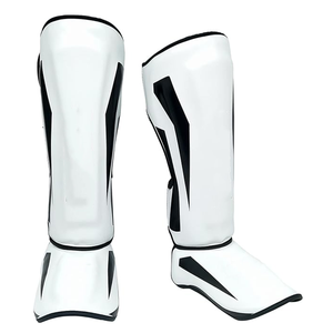 Protège-tibias professionnels de haute qualité pour la boxe, le football et le football Logo personnalisé Nouveau design Confortable Caractéristique étanche OEM - Product Image 1