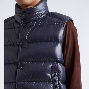 Gilet matelassé chauffant à capuche pour homme avec rembourrage en duvet thermocollé, service OEM, broderie, vêtement d'extérieur sans manches - Product Image 5