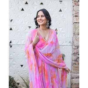 ชุดเซ็ตผ้าชีฟองสีชมพูและหลากสี ไซส์ XS รุ่น Layla - Product Image 4