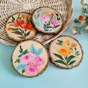 Sous-verres en bois faits à la main, motif floral peint, style moderne, napperons de table, artisanat, écologiques, antidérapants, diamètre 10 cm - Product Image 6