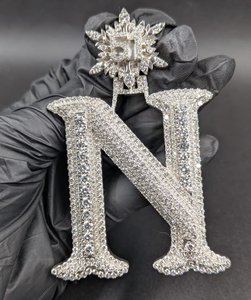 Pendentif de luxe en argent 925 avec lettre N en moissanite, fleur en diamant sur le dessus, taille brillant rond, micro-incrustation, cadeau unisexe - Product Image 1