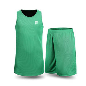 Uniforme de Baloncesto Hecho con Material que Absorbe el Sudor, Diseñado para Mantener a los Jugadores Frescos y Secos Durante Partidos Intensos - Product Image 1