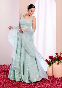 Elegant Formal A-Line Chiffon Maxi <b>Dress</b> with Square Neck Crop Top Ruffle Sheer Layer Geometric Foil Print Party <b>Evening</b> Gown - Product Image 4