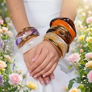 Conjunto de Brazaletes de Resina Epoxi de Moda para Mujer, Tres Colores, Joyería Contemporánea, Resistente al Agua, Venta al Por Mayor - Product Image 4