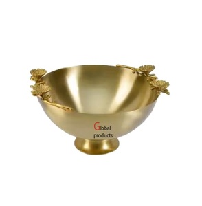 Cuenco para servir de metal de forma redonda con acabado dorado de aspecto increíble con un hermoso diseño de flores para restaurante Hotel - Product Image 1