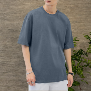 T-shirt de sport pour homme, vêtements de sport performants, légers, de qualité supérieure, fabriqués par des professionnels. - Product Image 2