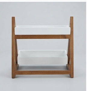 Étagère à épices de cuisine minimaliste triangulaire à double niveau en bois d'acacia durable, type sur pied, avec effet céramique blanc - Product Image 5