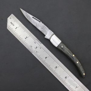 Couteaux pliants conçus avec style, dotés d'une pointe texturée pour les tâches et la découpe de matériaux résistants lors des travaux en extérieur - Product Image 1