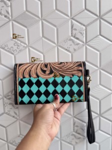 Vente Flash : Étui de Téléphone en Cuir Travaillé à la Main, Élégant, en Cuir Véritable, Motif à Carreaux Blancs, Style Vintage, Portefeuille pour Femme - Product Image 4
