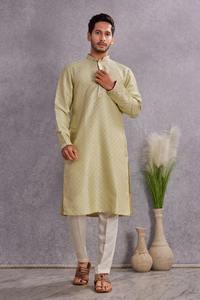 Kurta en coton beige pour homme, coupe régulière, longueur cheville, style traditionnel décontracté indien pakistanais - Product Image 2
