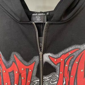 เสื้อฮู้ดดี้ผู้ชาย META WEAR รุ่นใหม่ล่าสุด สไตล์โดดเด่น ผลิตจากผ้าฝ้ายฟลีซ 100% ระบายอากาศได้ดี เป็นมิตรต่อสิ่งแวดล้อม ดีไซน์กระเป๋าเก๋ไก๋ เหมาะสำหรับใส่ในฤดูหนาว สไตล์สตรีทแวร์ - Product Image 3