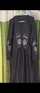 Abaya noire élégante pour femmes, robe islamique modeste, tenue traditionnelle stylée - Product Image 3