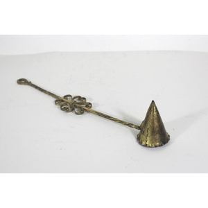 Antique Brass Metal <b>Candle</b> Snuffer With Curve Handle For Home Living Room Decor <b>Wick</b> Snuffer <b>Candle</b> Extinguisher On Sale - Product Image 6