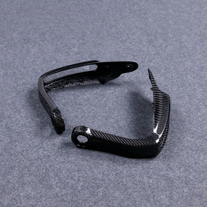 ขายึดไฟเลี้ยวคาร์บอนไฟเบอร์ 3K สำหรับรถมอเตอร์ไซค์ BMW R1300GS ปี 2023+  พร้อมที่ยึดไฟเลี้ยวแบบเงาและแบบด้าน  ตกแต่งด้วยคาร์บอน - Product Image 5