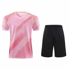 Conjunto Deportivo para Hombre, Camiseta de Fútbol Rosa con Cuello en V y Estampado Geométrico, Pantalones Cortos Negros, Malla Transpirable, para Adultos, Todas las Temporadas - Product Image 1