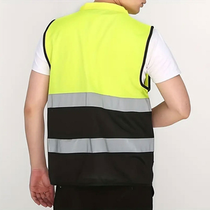 เสื้อกั๊กนิรภัยโพลีเอสเตอร์แบบกำหนดเอง FR สำหรับงานกลางแจ้ง ผู้ชาย 5 กระเป๋า พิมพ์ลายสกรีน สำหรับตั้งแคมป์และทำงาน - Product Image 3