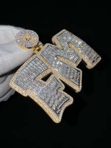 Colgante de letra personalizada con engaste de garra, moissanita baguette, joyería hip hop, plata de ley 925 con incrustaciones para letra inicial certificada - Product Image 4