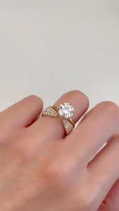 Anillo de Diamante Solitario de Corte Redondo de Lujo de 1.01ct con Banda Abierta, Cultivado en Laboratorio, Oro Amarillo de 14K, Regalo Perfecto para Boda o Sorpresa - Product Image 5