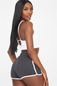 Shorts en tricot pour femme, couleur unie, avec cordon de serrage à la taille, style sportif, coupe régulière, taille mi-haute, gris avec bordure blanche - Product Image 2