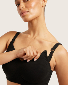 Soutien-gorge de sport léger haute performance pour femme, col en V profond, maintien moyen, sans coutures, bretelles réglables, respirant, pour le yoga, noir - Product Image 4