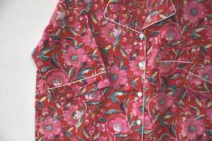 Conjunto de Pijama de Algodón con Estampado Floral Rojo para Mujer, Hecho a Mano, Premium, Transpirable, de Secado Rápido, Ligero, de Dos Piezas para Verano - Product Image 4