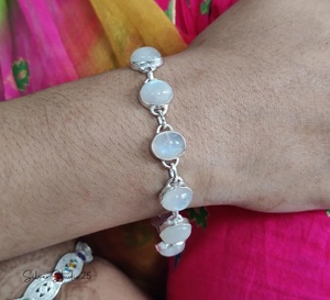 Bracelet réglable en argent sterling 925 avec pierre de lune arc-en-ciel, bijoux en pierres précieuses naturelles, bracelet élégant de créateur - Product Image 4