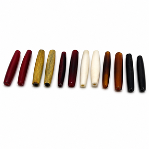 Tubes en corne polie de couleurs assorties pour colliers, bracelets, bijoux tribaux et projets d'artisanat - Product Image 1