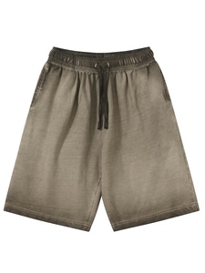 Conjunto de Camiseta y Pantalones Cortos para Hombre, Diseñado para Comodidad y un Estilo Versátil - Product Image 4
