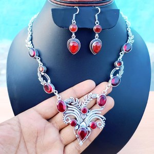 Pendentif élégant en argent sterling avec grenat rouge, bijou de pierres précieuses, cadeau d'anniversaire - Product Image 6