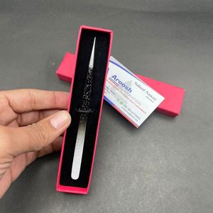 Pince à épiler professionnelle en acier inoxydable durable avec logo personnalisé, à pointe fine, pour cils, outil de beauté, vente en gros - Product Image 2