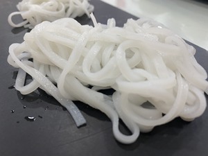 เส้นข้าวไร้กลูเตน เส้นข้าวเหนียวแห้ง เส้นวุ้นเส้นข้าวแห้ง พาสต้าข้าวแห้ง ผลิตภัณฑ์จากเวียดนาม คุณภาพพรีเมียม สำหรับตลาดโลก จำหน่ายแบบขายส่ง - Product Image 5