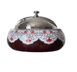Chauffe-plat de luxe élégant avec finition dorée, couvercle conique blanc mat et finition sphérique, pour buffet - Product Image 5