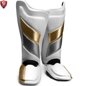 Espinilleras de Boxeo Shield, Ligeras, de PU, con Cierre de Velcro, en Blanco, Dorado y Plateado, para Adultos - Product Image 1