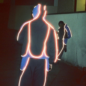 เสื้อแจ็คเก็ตแบบมีฮู้ดสำหรับทุกเพศ  รักษ์โลก กันน้ำ น้ำหนักเบา กันลม แขนยาว สีพื้น สปอร์ต ปิดซิปด้านข้าง - Product Image 4