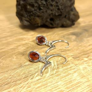 Boucles d'oreilles en grenat rouge naturel, argent sterling 925, plaqué or facetté, sans nickel, bijoux non traités pour femmes - Product Image 5