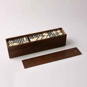 Jeu de dominos en résine noire et crème, 28 tuiles, pièces de jeu artistiques pour collection et exposition - Product Image 3