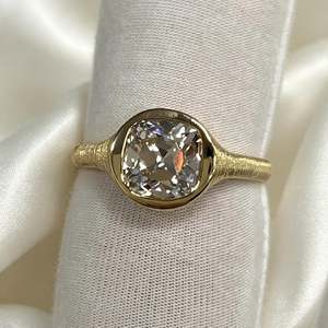 2.00CT Cushion Cut Diamond Signet <b>Ring</b> For Unisex Lab Grown 14K Yellow Gold Wedding <b>Proposal</b> Gift For Partner - Product Image 3