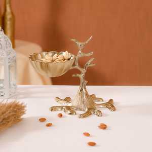 Grand bol de service en métal fait main, écologique, moderne, luxueux et rustique, avec un oiseau sur une branche, pour la décoration de la maison - Product Image 3