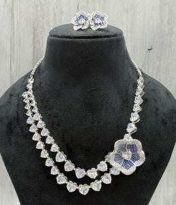 Hermoso Juego de Collar y Aretes de Moissanita y Latón Plateado, Diseño Clásico para Bodas y Compromisos, Colección para Mujer - Product Image 3