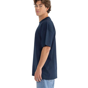 Camiseta de Cuello Redondo para Hombre, de Algodón Premium, Color Azul Marino, Corte Regular, Marca Privada Next Level - Product Image 3