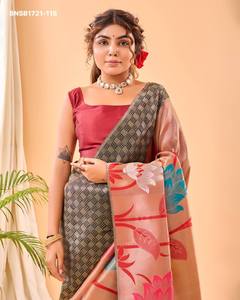 Colección Premium de Seda Paithani Pura con Patrón de Cuadros, Tejido Zari y Tejido Floral Grande, Pallu y Borde para Saree, Moda Femenina - Product Image 4