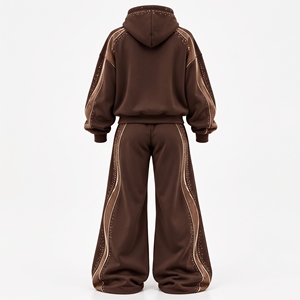 Conjunto Deportivo para Mujer, Sudadera Oversize Color Chocolate con Adornos de Diamantes de Imitación y Pantalones Anchos, Fabricante Mayorista Personalizado - Product Image 4