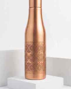 Botella de agua de cobre martillada a mano, diseño tradicional, portátil, para viaje, botella de cobre única con trabajo martillado. - Product Image 5