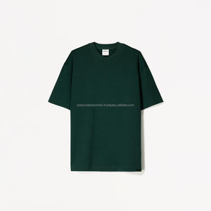 Proveedor de camisetas Boxy Fit de alta calidad, camiseta recortada de ropa de calle, camiseta de gran tamaño con logotipo personalizado con estampado de hojaldre personalizado para hombres - Product Image 3