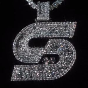 AMBER JEWELS T-385 Collar con Colgante de Diamantes de Oro Sólido de 18K Unisex, Estilo Hiphop, Diseño de Letra S, Diamantes Naturales de Corte Radiante, IGI - Product Image 1