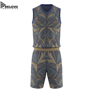 Ensemble de maillots de basket-ball sublimés personnalisés, uniforme sportif technique gris avec panneau géométrique bleu sarcelle et motif étoile, short inclus - Product Image 1