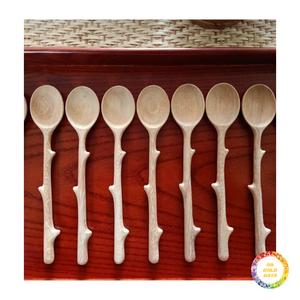 Cuchara de Madera de Alta Calidad, Utensilio de Cocina para Uso Diario - Product Image 1