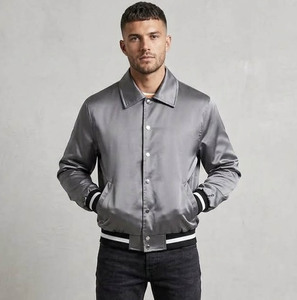 Veste universitaire grise pour homme, couleur unie, col rabattu, coupe classique, style décontracté, matière polyester, vêtement d'automne - Product Image 1